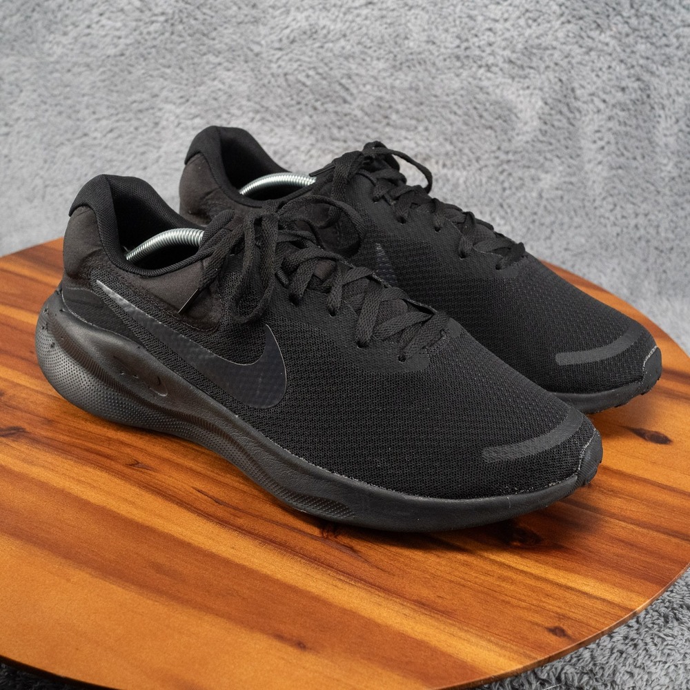 Nike Revolution 7 Mens Size 13 Triple Black Athletic Road Running Shoes Sneakers